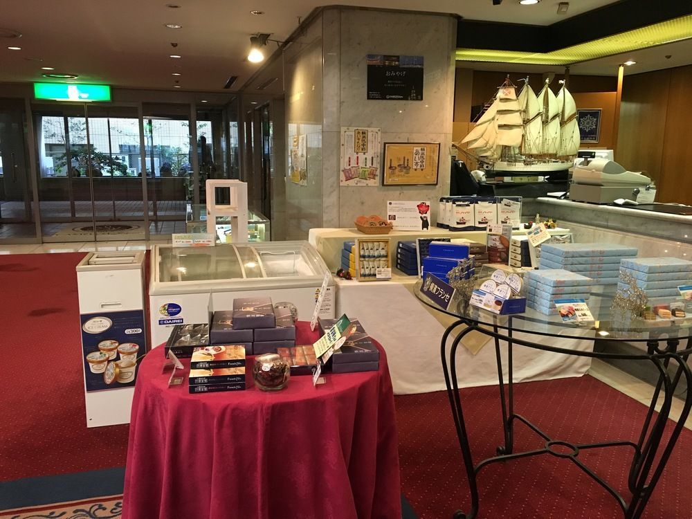 横滨卡梅洛特日本饭店酒店 外观 照片