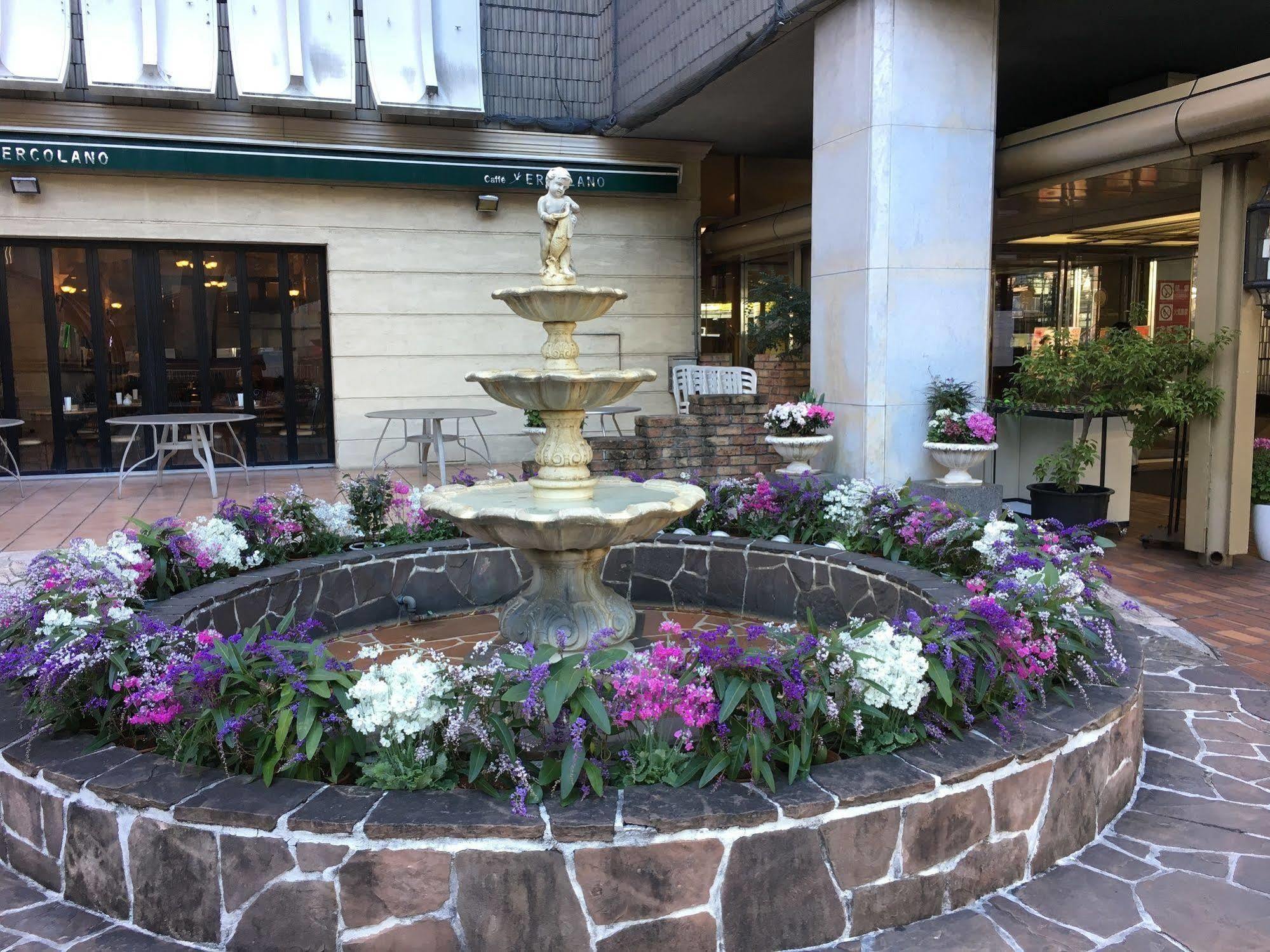 横滨卡梅洛特日本饭店酒店 外观 照片